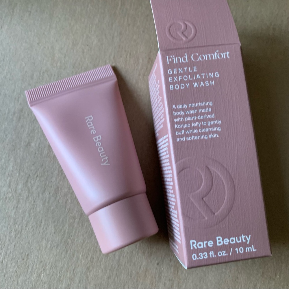 Rare Beauty Find Comfort Gentle Exfoliating Body Wash Travel Size 10 mL
